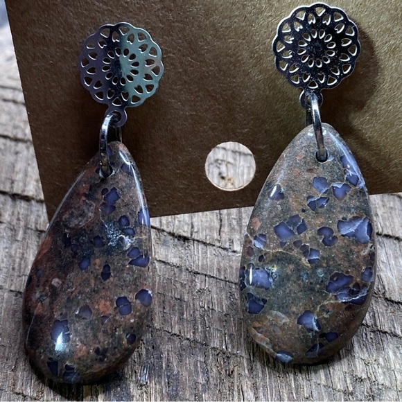 Gray Tiger’s Eye in Matrix Stone Tear Drop Stud Back Earrings - Picture 3 of 4